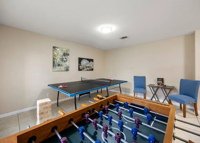 Private Pool & Game Zone! | Family Fun House Holiday home *
