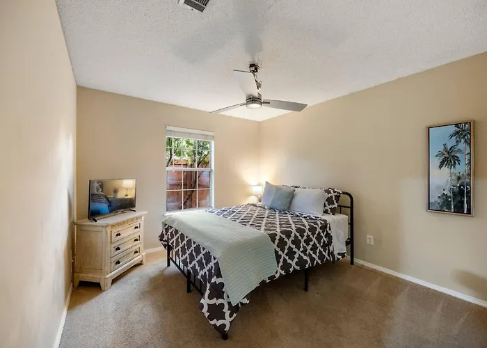 Private Pool & Game Zone! | Family Fun House Pensacola