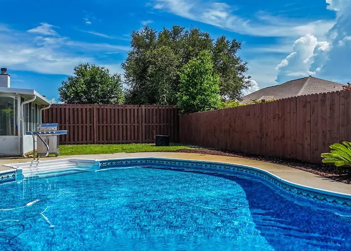 Private Pool & Game Zone! | Family Fun House *