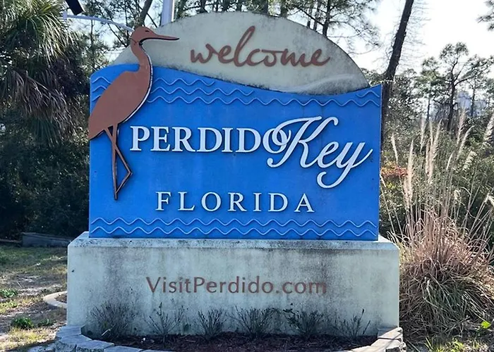 Private Pool & Game Zone! | Family Fun House Pensacola